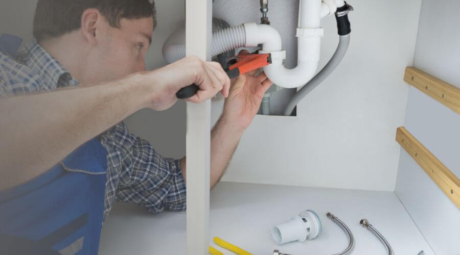Professional Water heater repair in Lampe, MO
